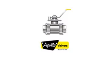 Válvula de bola industrial de acero inoxidable marca Apollo para control de flujo en sistemas de tuberías.
